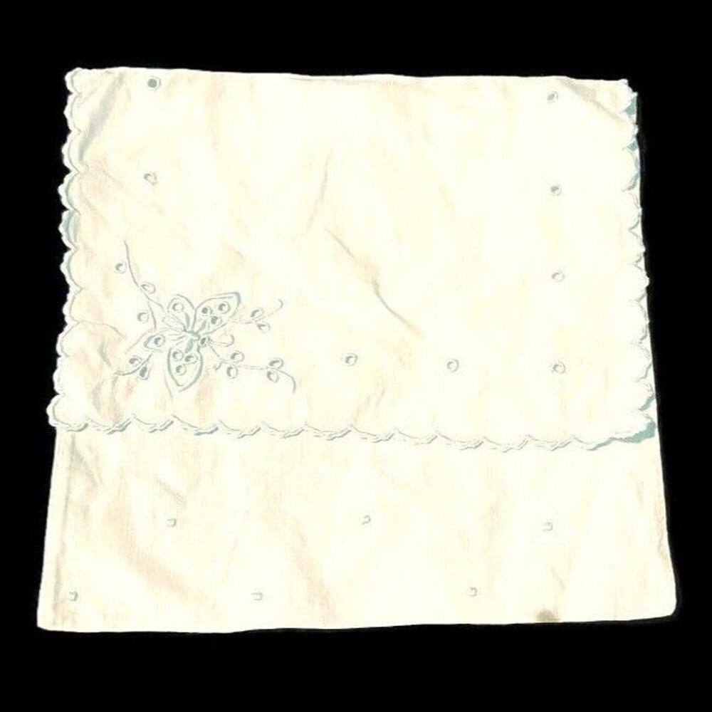 Butterfly White Cotton Cloth Bun Warmer Detailed Stitching